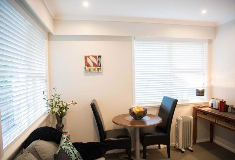 Bed and Breakfast Style In Ngaio 5