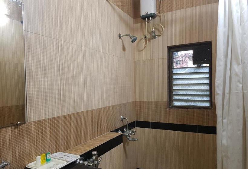 Hotel Yatri Niwas 13