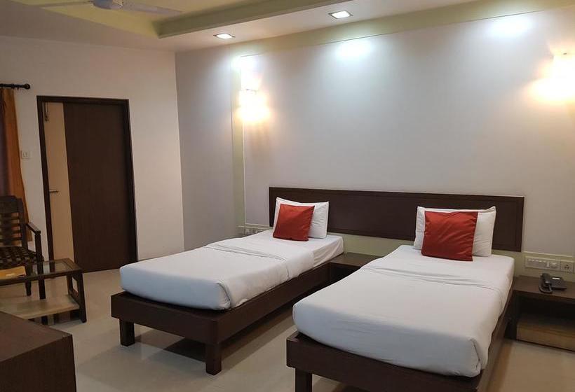 Hotel Yatri Niwas 17