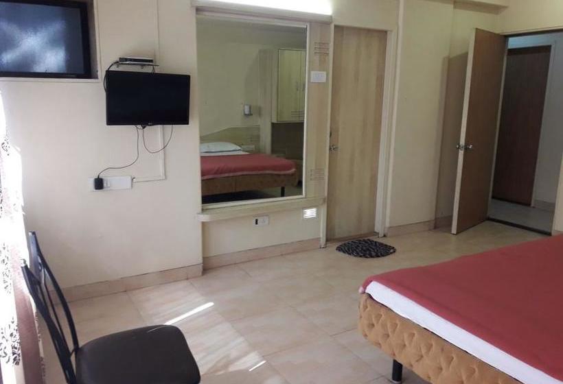 Hotel Ashwin White House 16