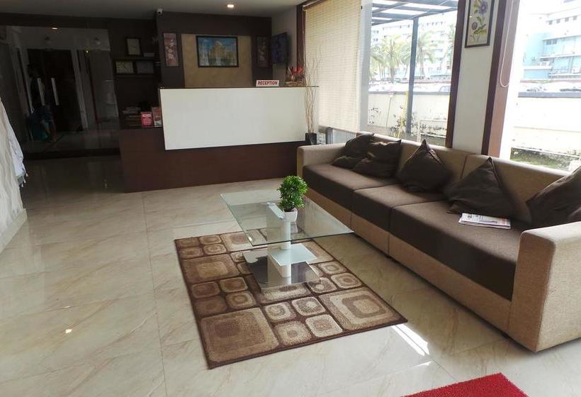 Hotel Plaza Residency 11