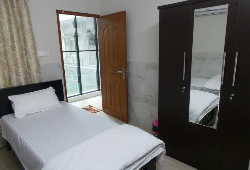 Hotel Plaza Residency 3