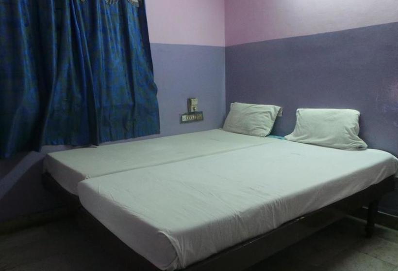 Hotel Sai Ram Deluxe 15