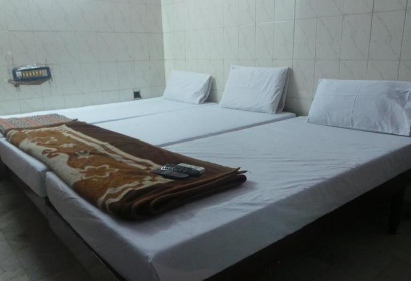 Hotel Sai Ram Deluxe 3