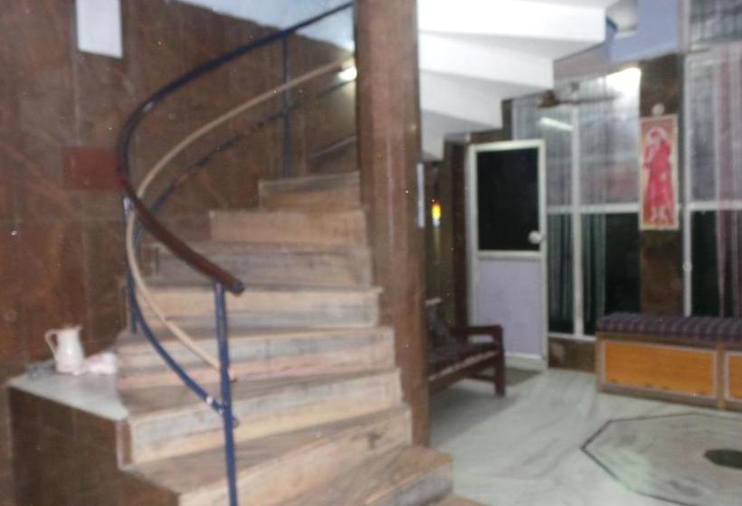 Hotel Sai Ram Deluxe 4