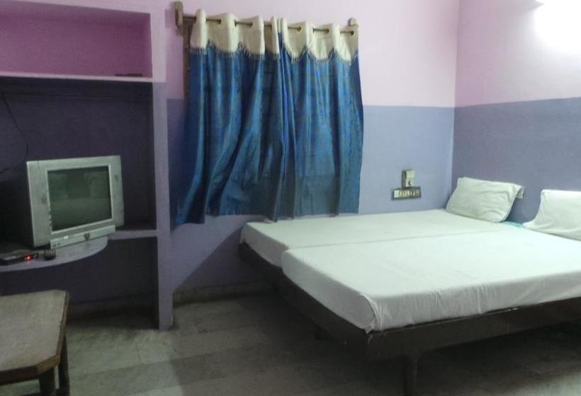 Hotel Sai Ram Deluxe 6