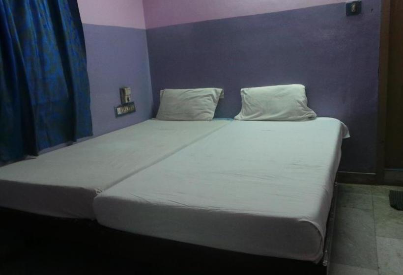 Hotel Sai Ram Deluxe 7