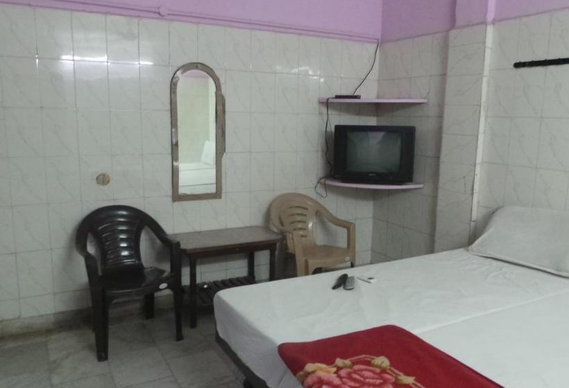 Hotel Sai Ram Deluxe 8