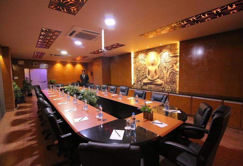 Hotel Hampi International 11