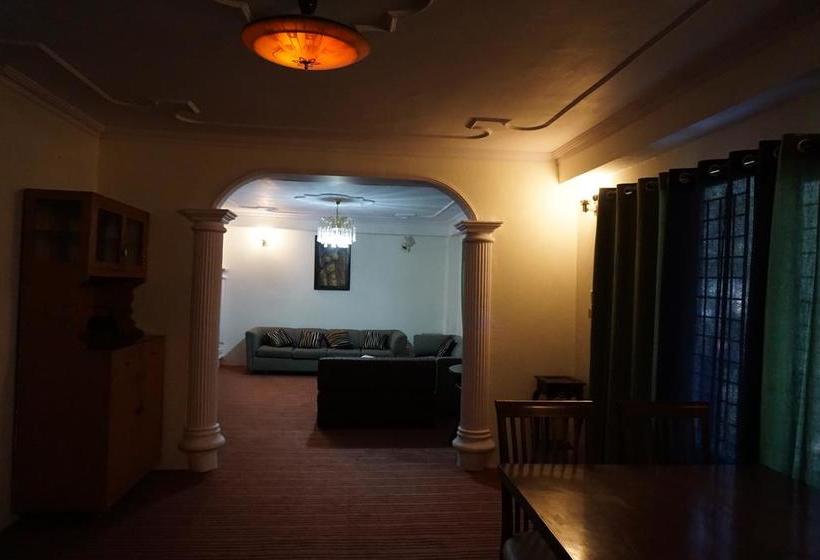 Albergue Woods Shimla Shimla