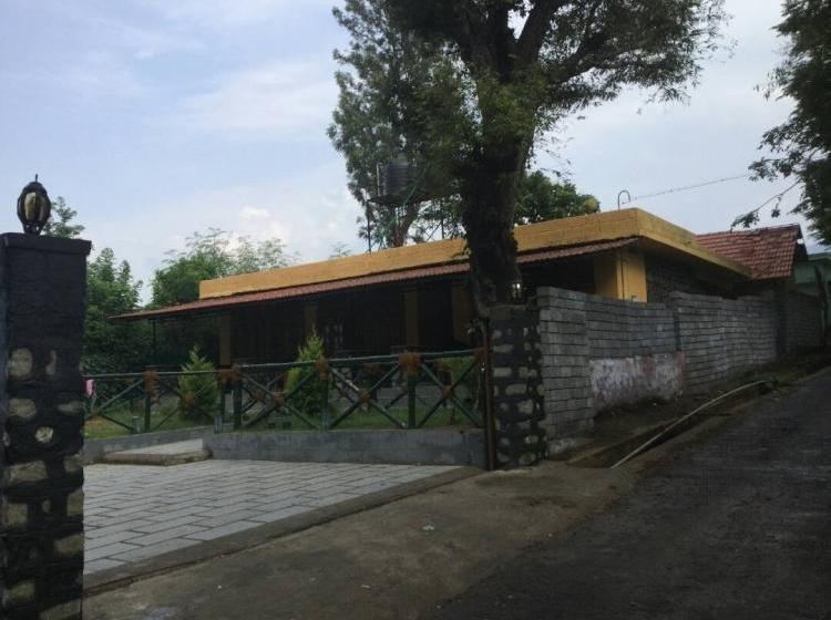 Elephant County Resort 1