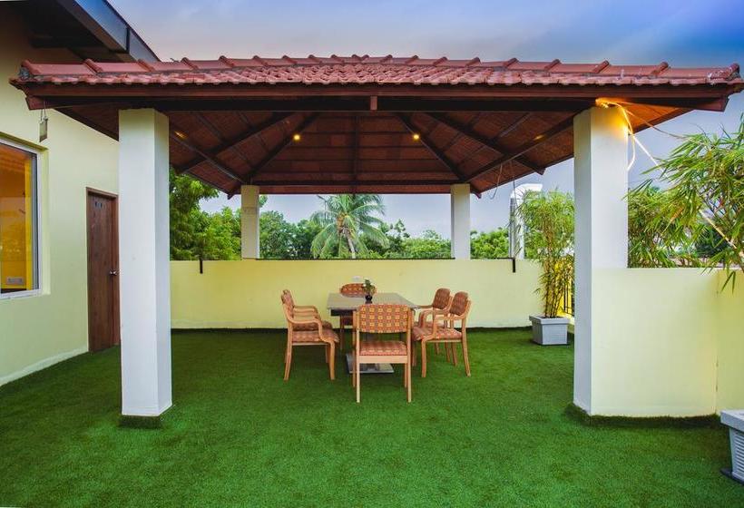 Fabhotel Cinemascope East Coast Road 10