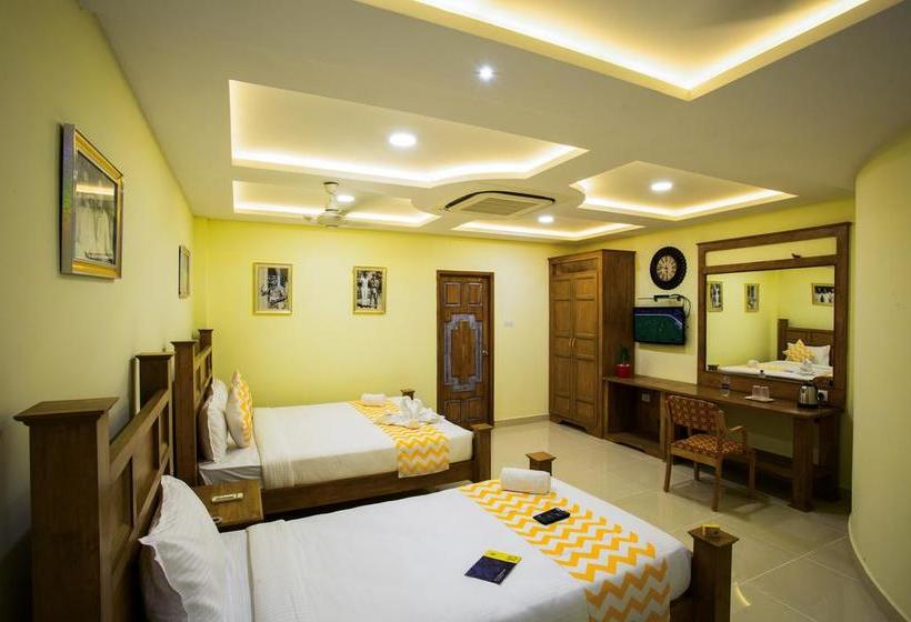 Fabhotel Cinemascope East Coast Road 15