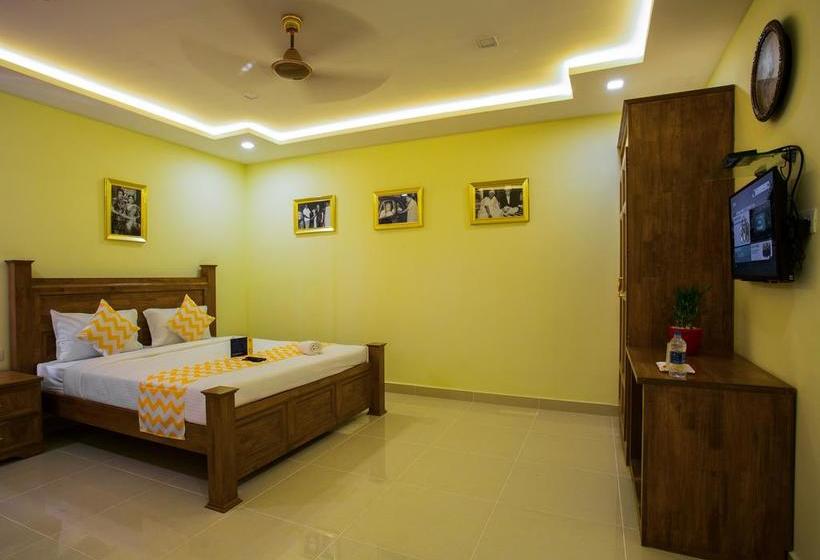 Fabhotel Cinemascope East Coast Road 4