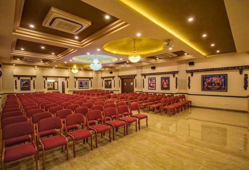 Fabhotel Cinemascope East Coast Road 9