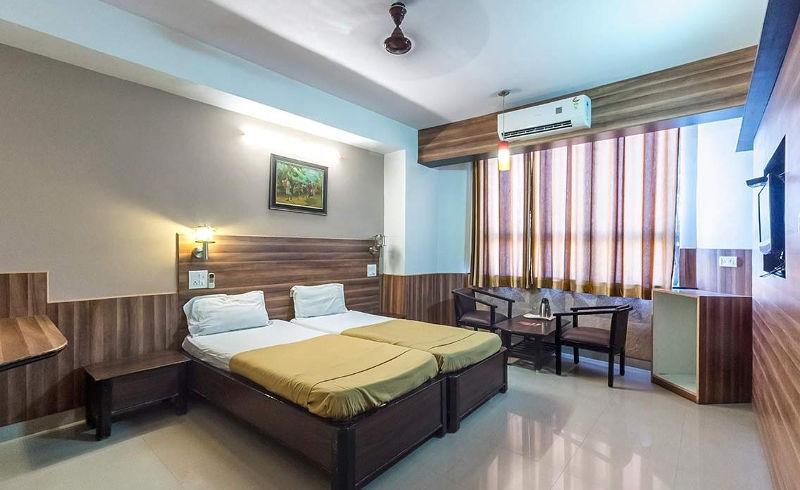 Hotel Shreyas Residency 13