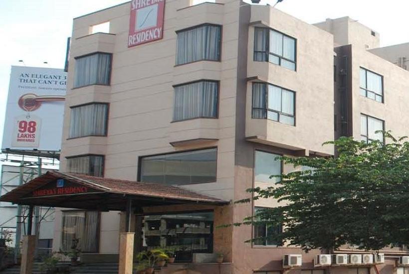 Hotel Shreyas Residency 5