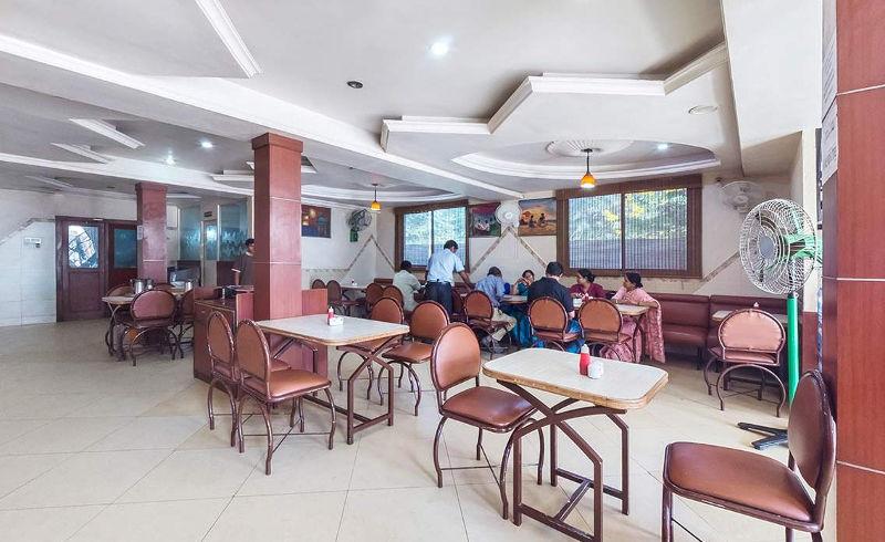 Hotel Shreyas Residency 9