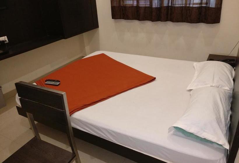 Hotel Brindavan Lodge 14