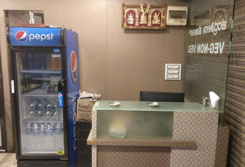 Hotel Brindavan Lodge 17