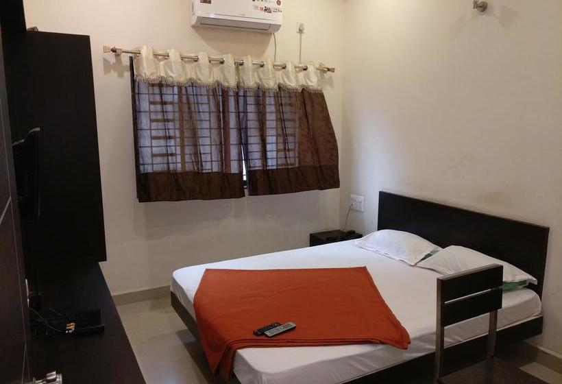 Hotel Brindavan Lodge 18