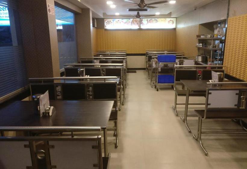 Hotel Brindavan Lodge 20