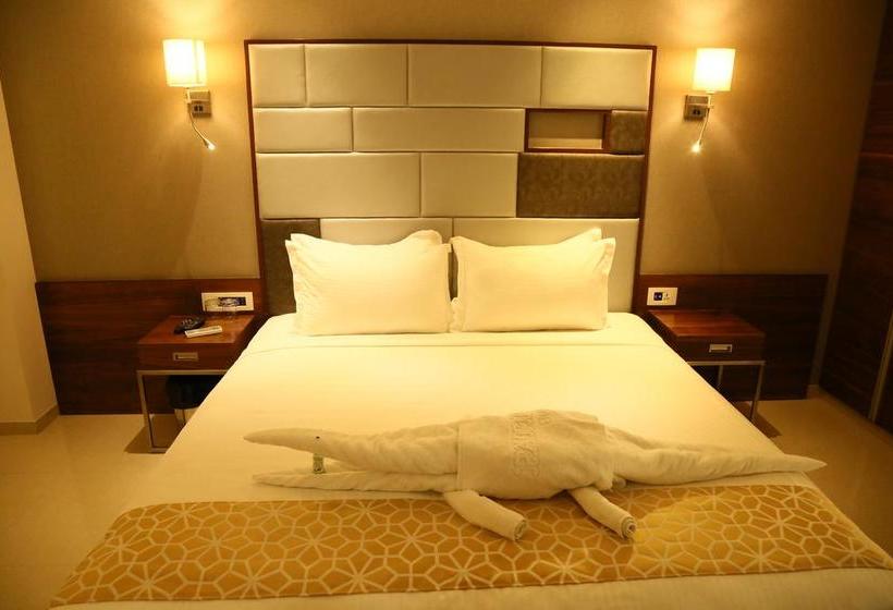 Hotel Patria Suites 9