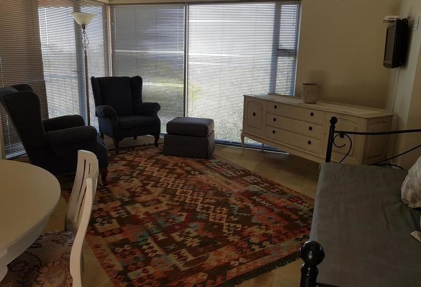 Hotel Guest Suite Vista 16