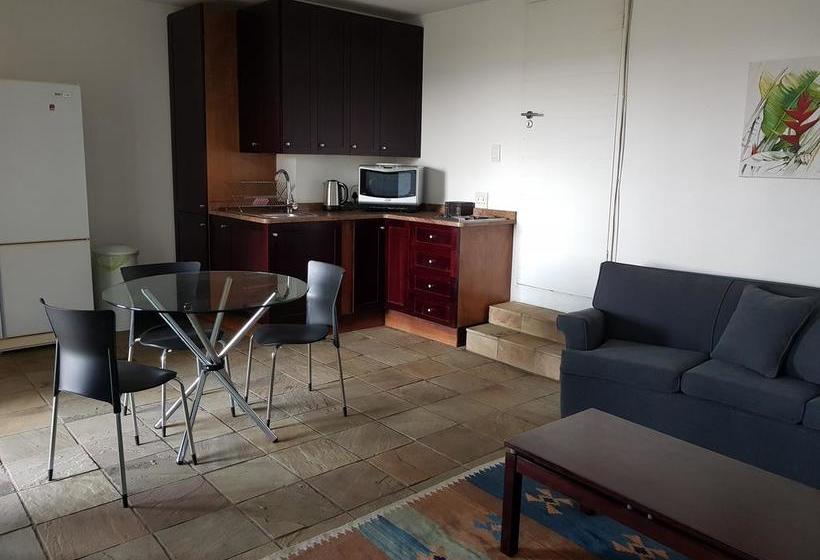 Hotel Guest Suite Vista 9