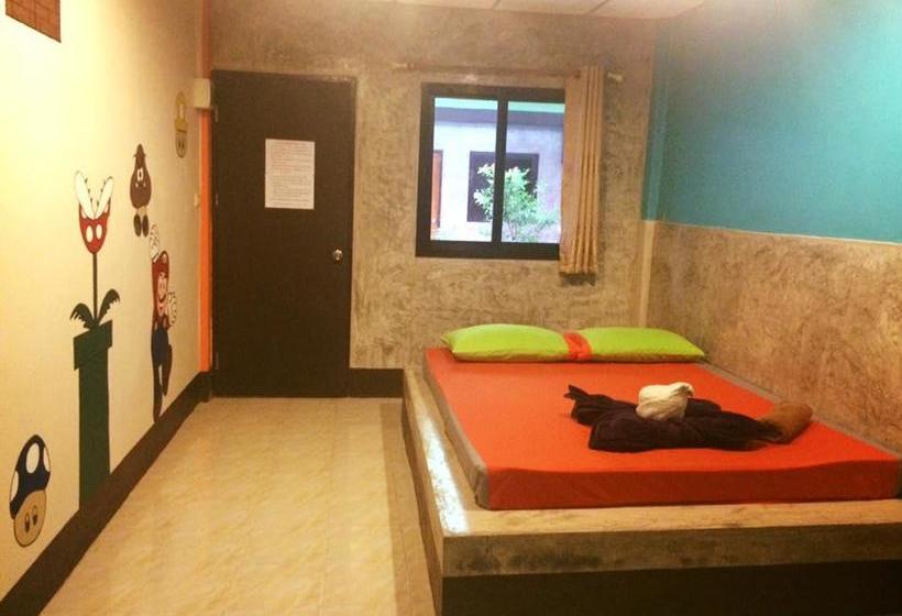 Hotel White Square Rayong 13