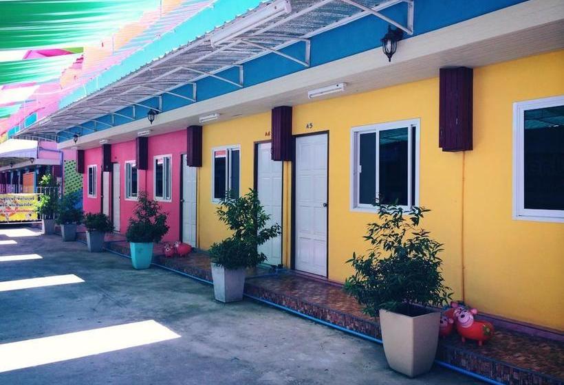 Hotel White Square Rayong 19