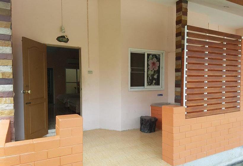 Hotel Ploy Resort Buriram 10