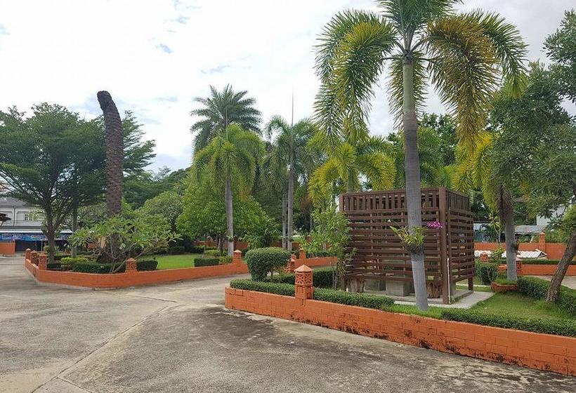 Hotel Ploy Resort Buriram 12