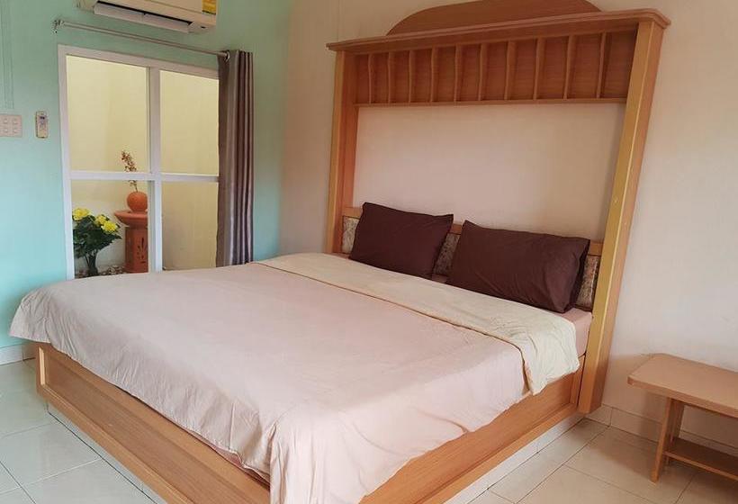 Hotel Ploy Resort Buriram 3