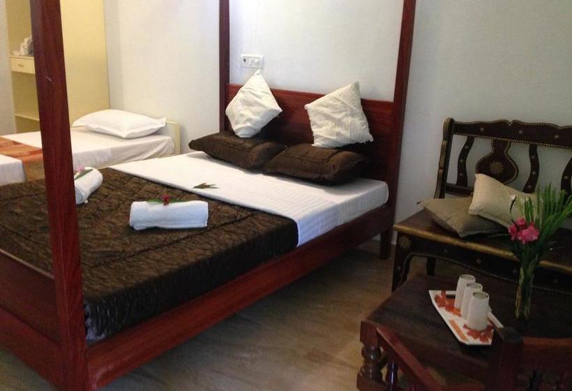 Hotel Meya Beach Walk Tamil Nadu