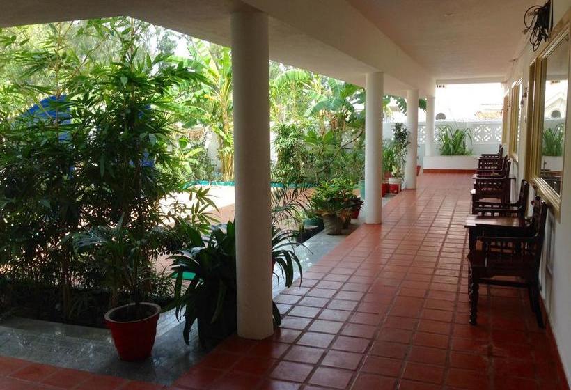 Hotel Meya Beach Walk 13