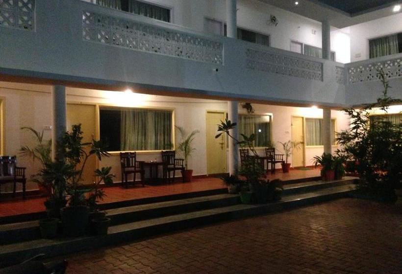 Hotel Meya Beach Walk 19