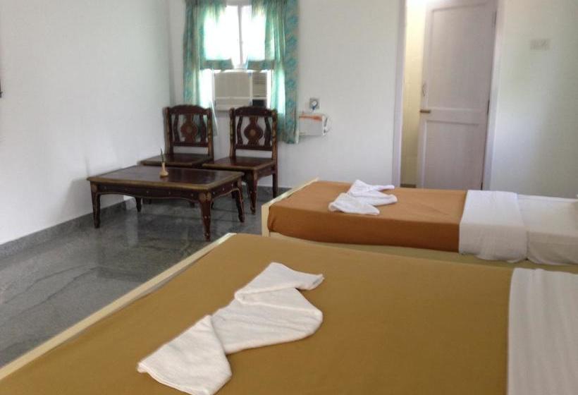 Hotel Meya Beach Walk 9