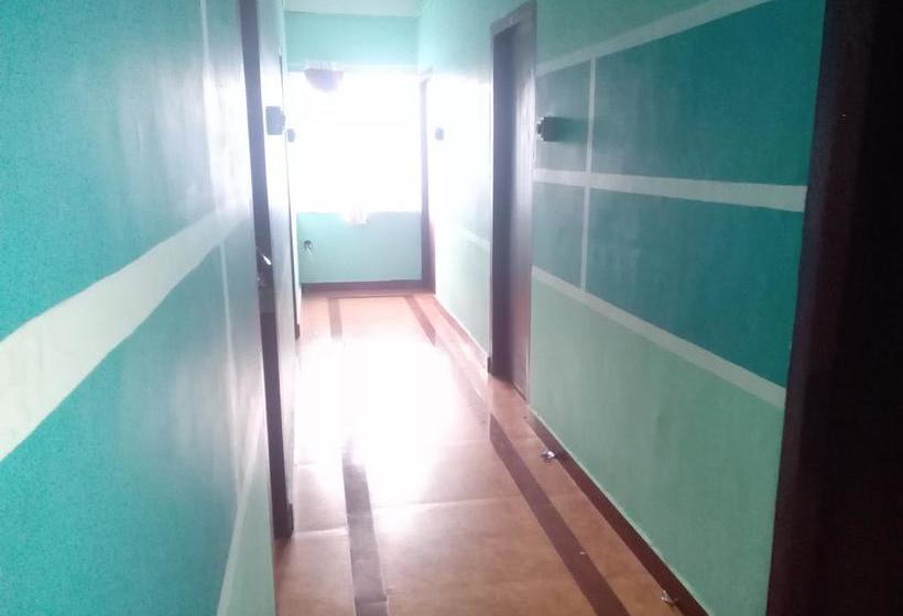 Hotel Prarthana Tourist Home 8