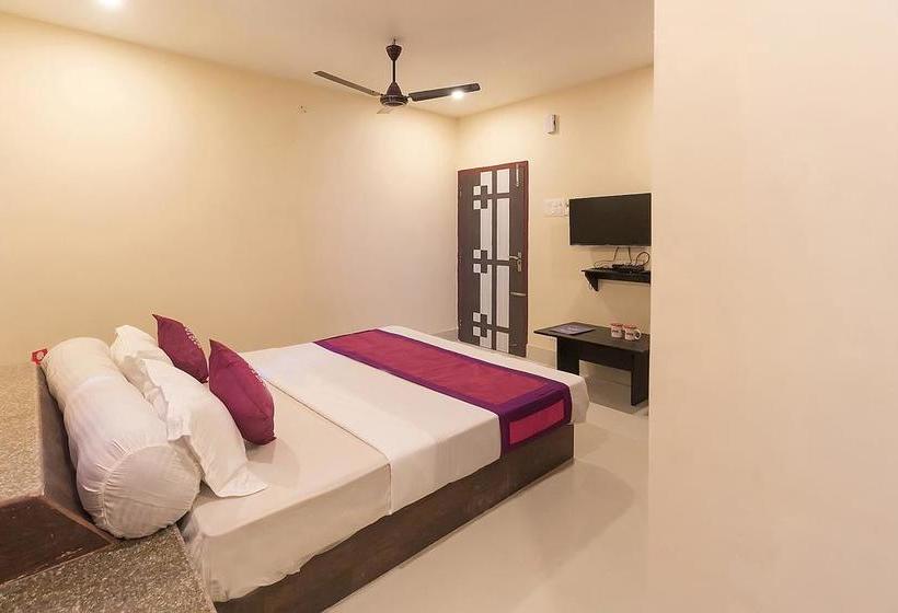 Hotel Oyo 5638 Om Regency I 18