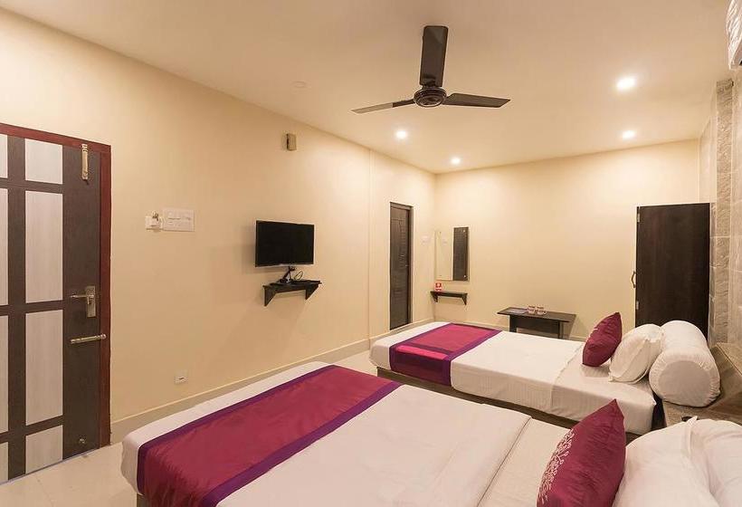 Hotel Oyo 5638 Om Regency I 6