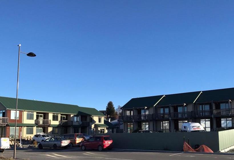 Lake Tekapo Village Motel 3