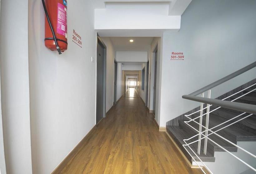 Hotel Oyo Townhouse 016 International Airport 10