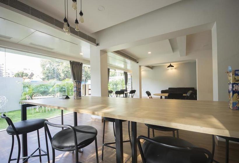 Hotel Oyo Townhouse 016 International Airport 11