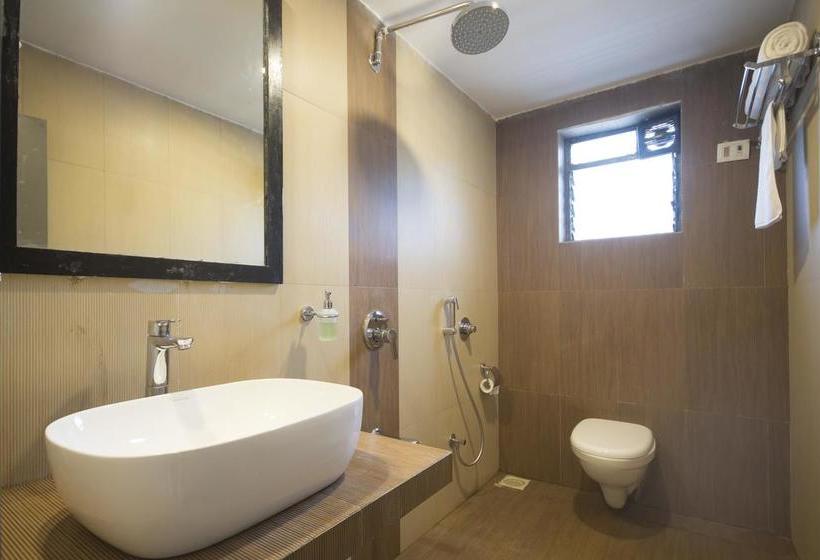 Hotel Oyo Townhouse 016 International Airport 17