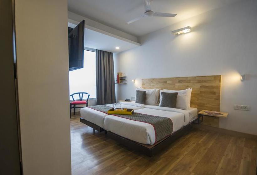 Hotel Oyo Townhouse 016 International Airport 6