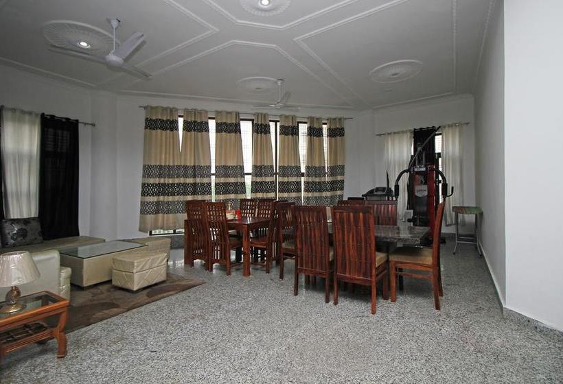 Hotel Oyo 9076 Absin Hospitality 2 10