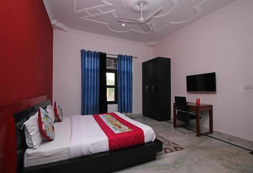 Hotel Oyo 9076 Absin Hospitality 2 4