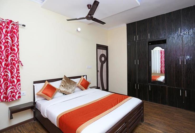 Hotel Oyo 9190 1bhk Studiogreen Roof Homestay 1