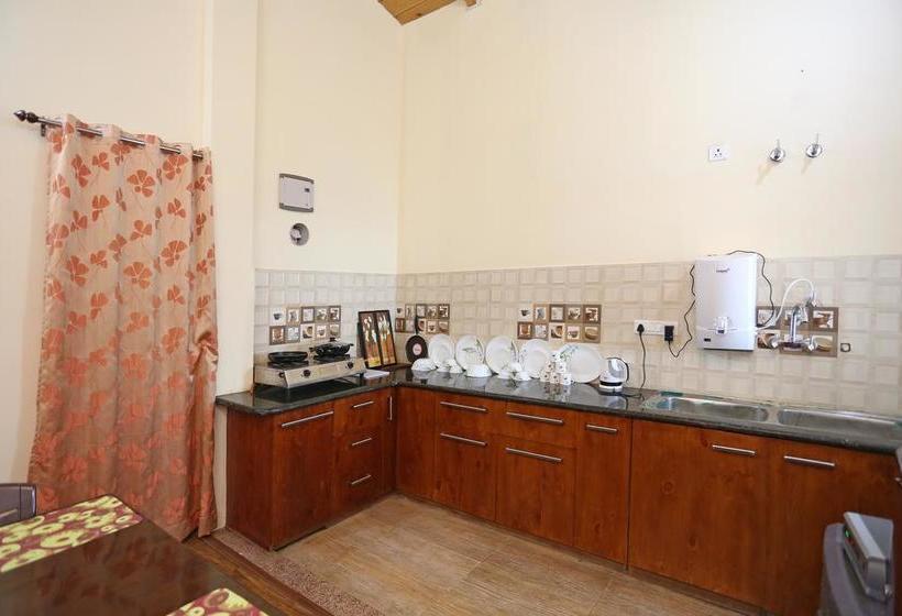 Hotel Oyo 9190 1bhk Studiogreen Roof Homestay 15